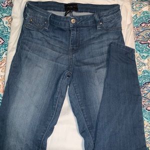 Celebrity Pink Size 5/27 Skinny Jeans